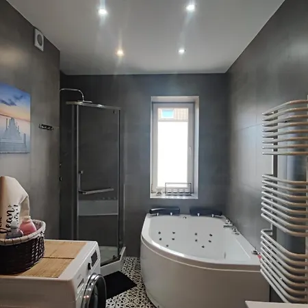 Z Jacuzzi * Hel